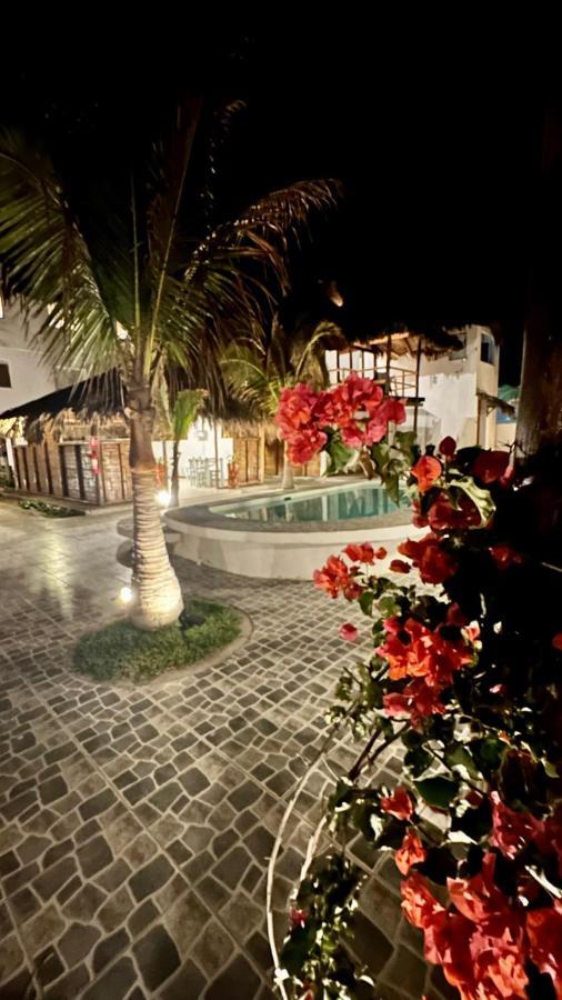 Hotel Puerto Antiguo Лос-Органос Экстерьер фото
